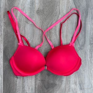 Women’s Victoria’s Secret front clasp bra
